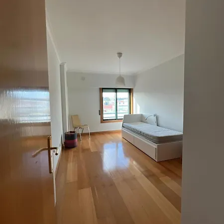 Proximité De Lisbonne Et Des Plages